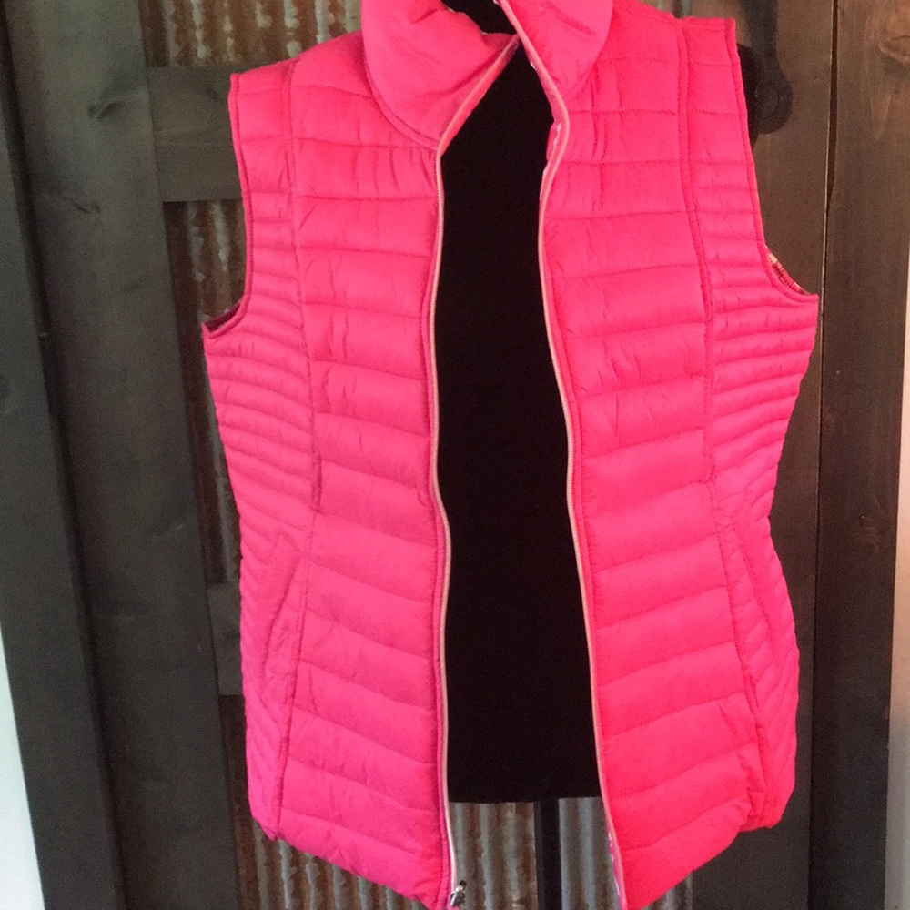 nautica Quilted reversible vest,cute!